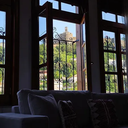 بيت للعطل Mezini *