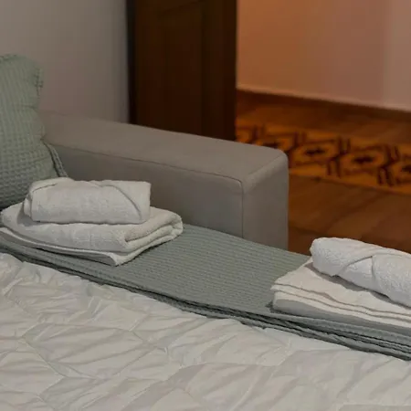 بيت للعطل Mezini Gjirokastër