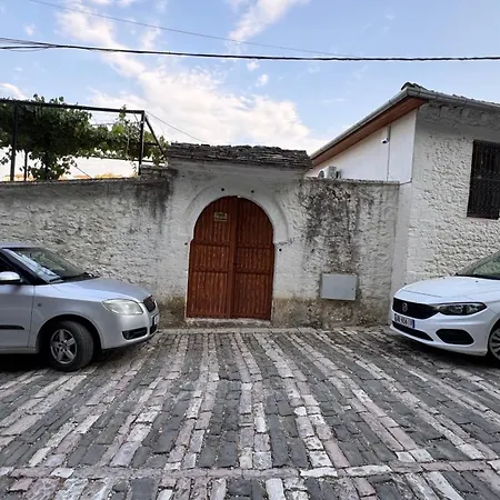 Mezini Holiday home *