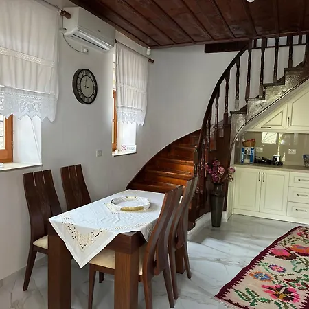 Mezini Casa de Férias Gjirokastër